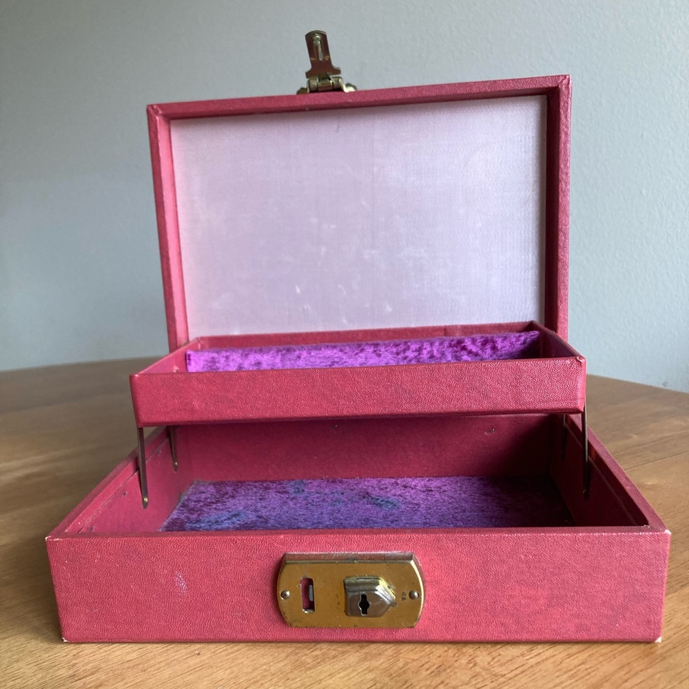 Vintage red hinged jewelry box with latch